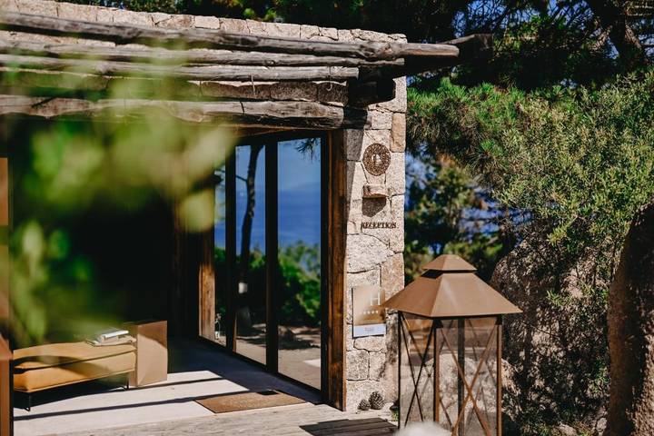 Hôtel pour 6 personnes, avec vue ainsi que jardin et piscine