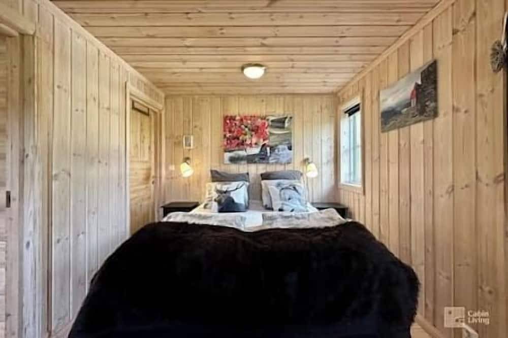 Indoor hot tub, views & nature, cosy family cabin in Tyin-Filefjell, Vang