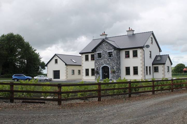Ferienhaus für 10 Personen, mit Terrasse und Garten, mit Haustier in County Clare