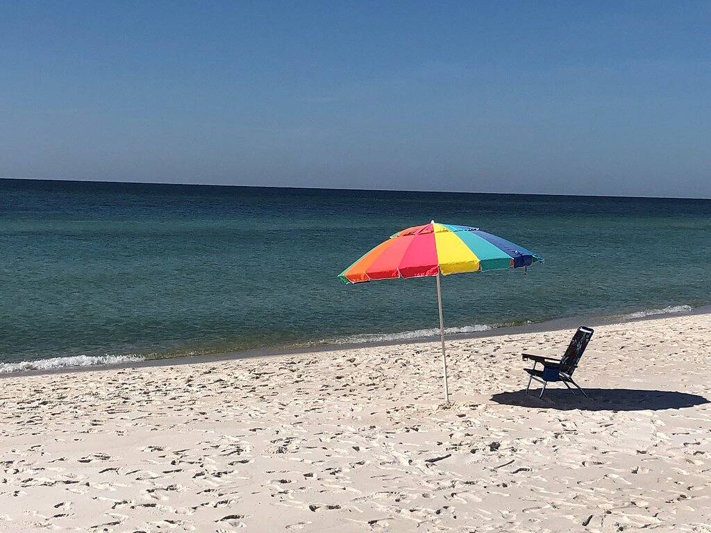Vacation House for 8 Guests in Emerald Coast, Florida Panhandle