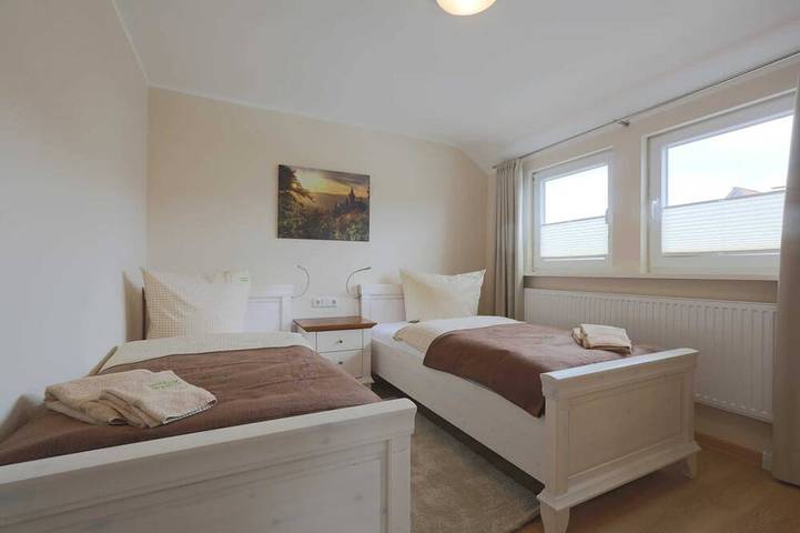 Chalet für 6 Personen, mit Sauna und Balkon sowie Garten in Sankt Andreasberg - 3