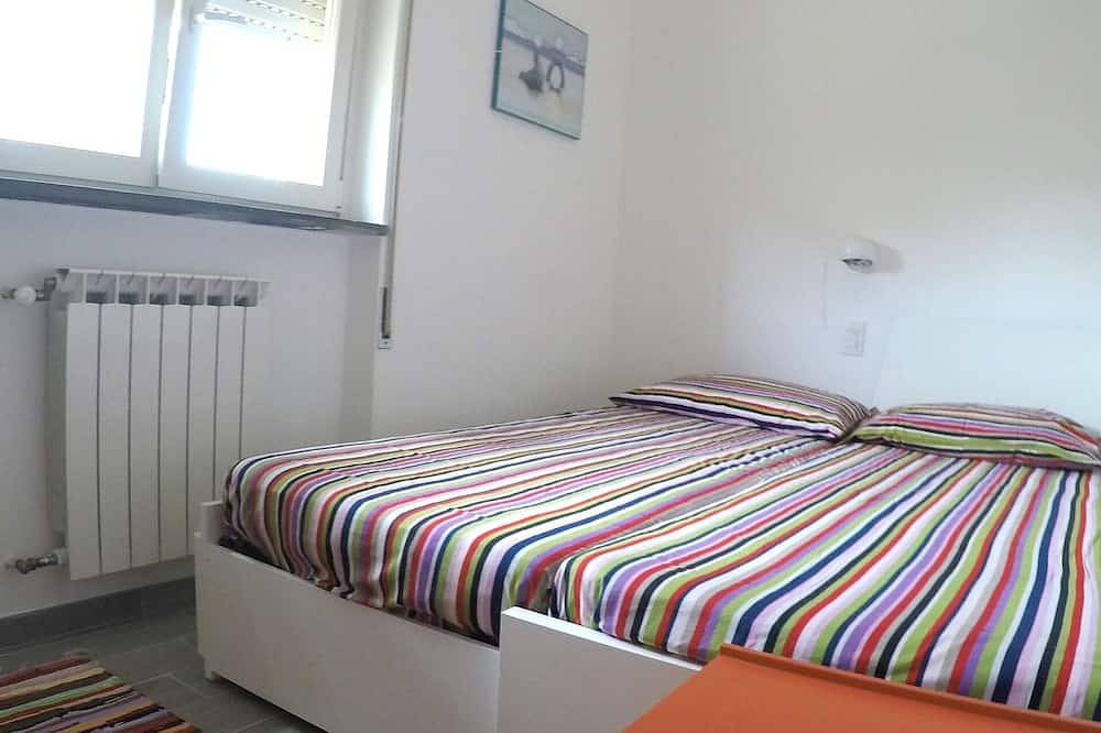 Villetta Adriana, indipendente spaziosaluminosa in Lido di Camaiore, Riviera Toscana