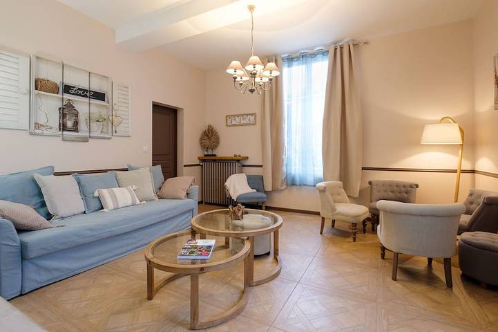 Location de vacances pour 15 personnes, avec jardin et jacuzzi à Loisy-sur-Marne