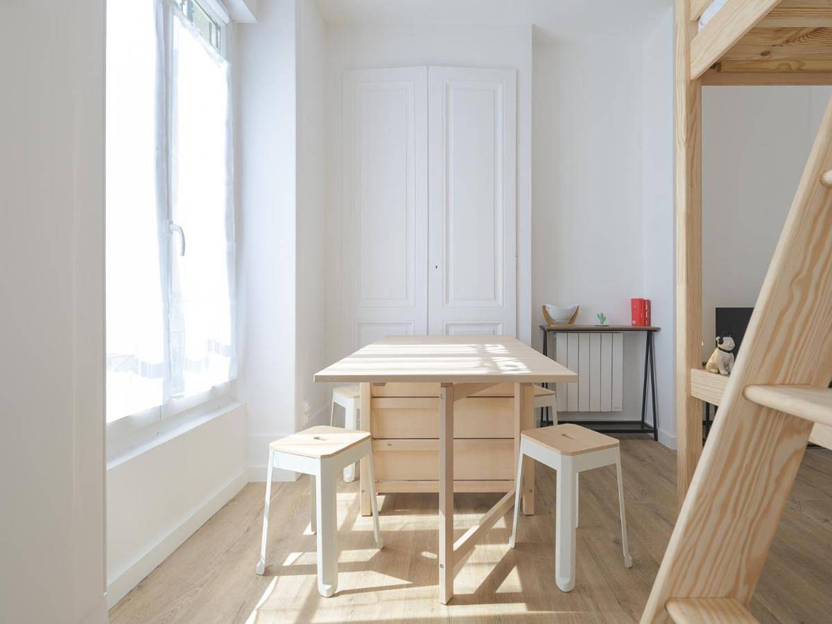 Appartement entier, Studio refais à neuf proche Gare Oullins, Sanofi, A7 in Oullins, Lyon et ses environs