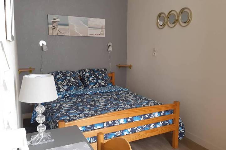 Gîte pour 3 personnes, avec jacuzzi dans Port de Plaisance des Sablons - 2