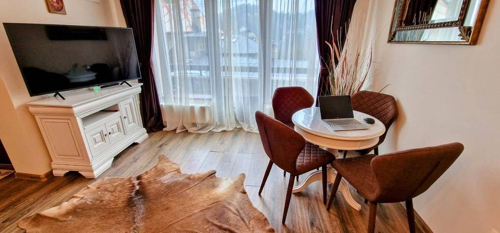 Gîte pour 4 personnes, avec balcon et vue à Sinaia