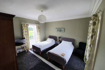 Bed And Breakfast for 4 People in West Lothian, Scotland, Photo 4