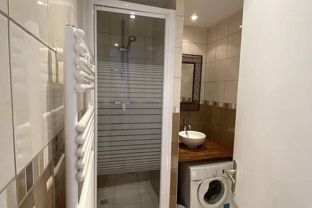 Ganze Wohnung, Studio Rdc-Studio-Ensuite mit Dusche-Gartenblick in La Capte, Hyeres