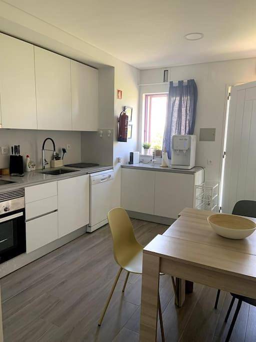 Apartamento inteiro, One-Bedroom Apartment in Praia de Quiaios, Quiaios