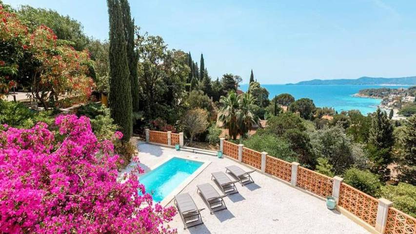 Appartement de vacances pour 11 personnes, avec jardin et piscine