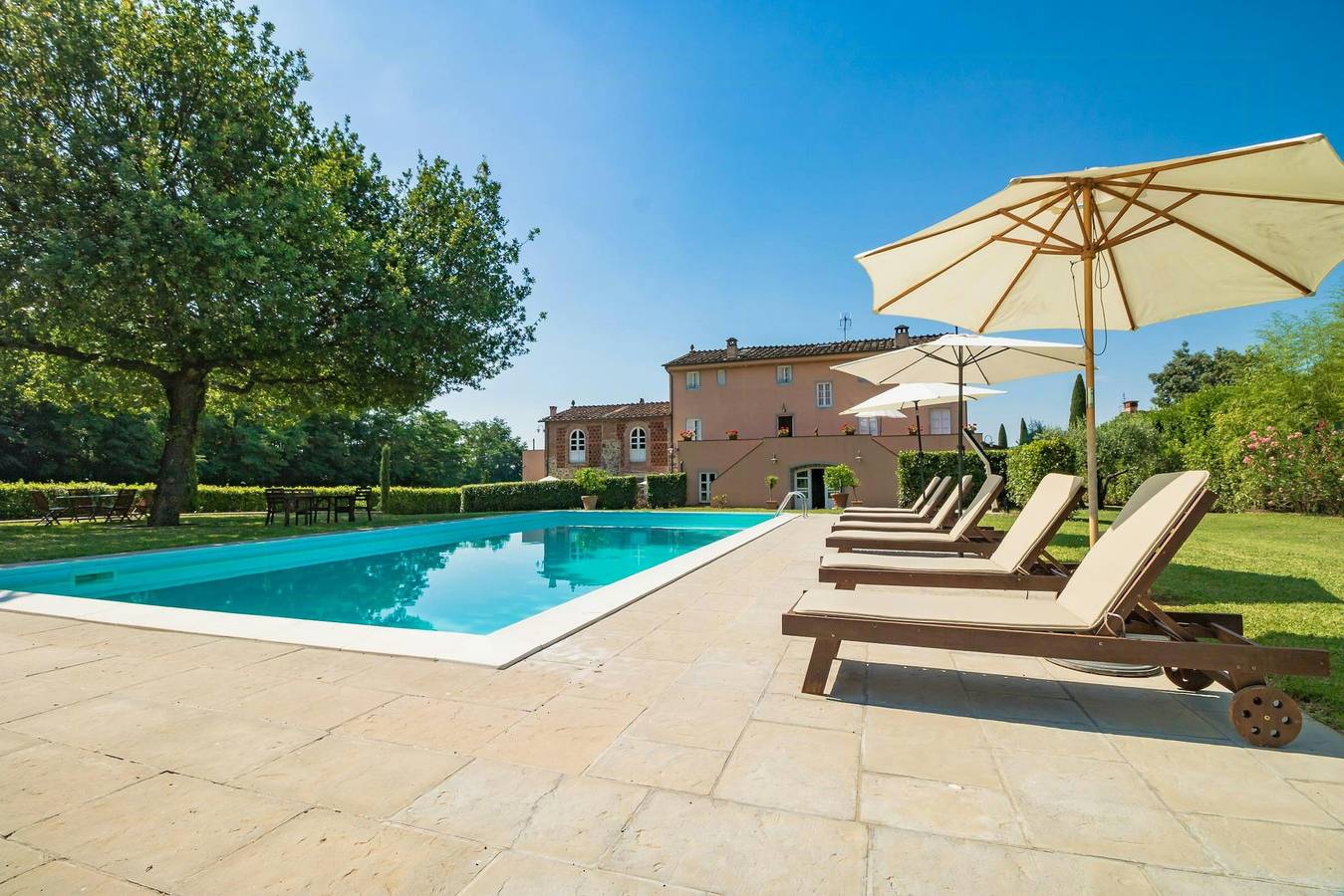 Casa vacanza a Capannori a partire da 1136€ a notte