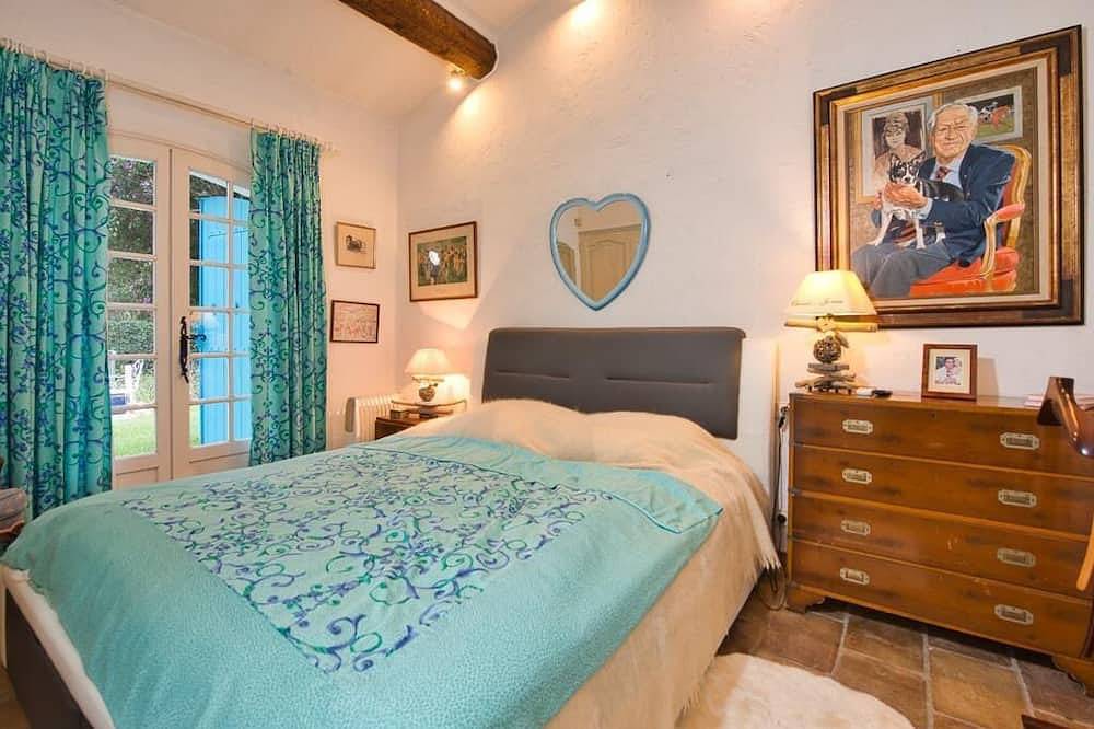 Villa with swimming pool walking distance from the beach in Pampelonne, Ramatuelle