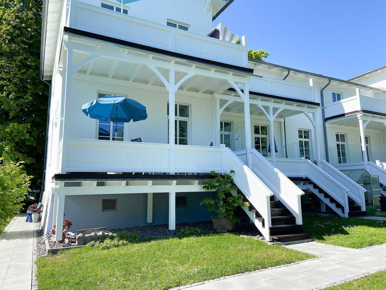 Ganze Ferienwohnung, Villa Azur - Meerblick - Sassnitz auf Rügen - Fewo Nr.1  > 1-Zimmer-Ferienwohnung in Sassnitz, Nationalpark Jasmund