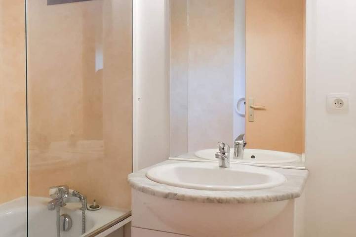 Gîte pour 4 personnes, avec piscine et balcon à Ignaux - 4