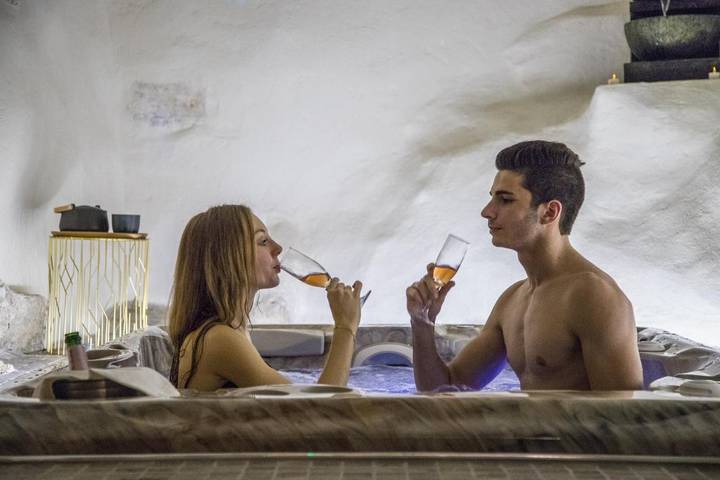 Maison d’hôte pour 2 personnes, avec sauna et jacuzzi