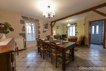 Gîte pour 6 Personnes dans Saint-Nectaire, Massif central, Photo 3