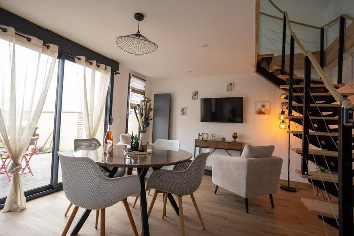 Location de vacances pour 5 personnes, avec terrasse et vue à Grand-Laviers - 2