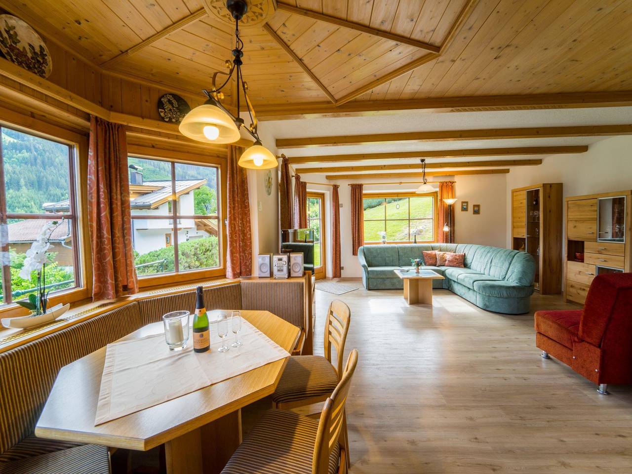 Apartamento vacacional entero, Appartement/Terrasse/extra Dz/Panoramablick in Zell am See (Ciudad), Zell am See