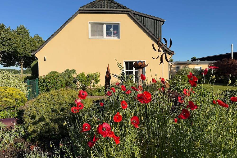 Ferienwohnung am Weidendom bei Stralsund - Ferienwohnung Erdgeschoss in Wendorf, Stralsund Umland
