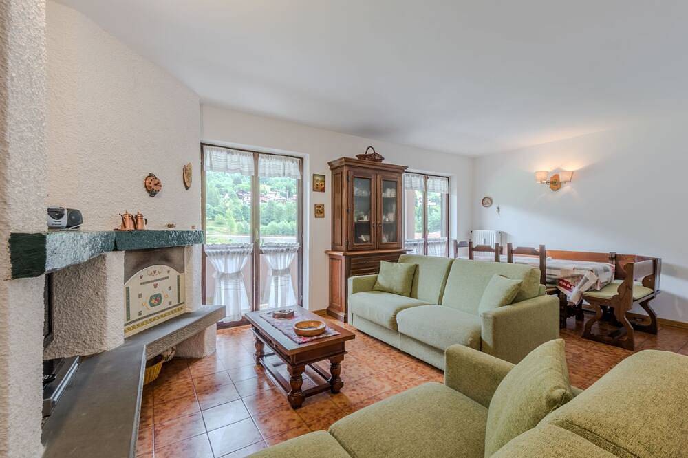 Appartamento intero, La Casa dei Frassini in Strembo, Alpi dell'Adamello e della Presanella