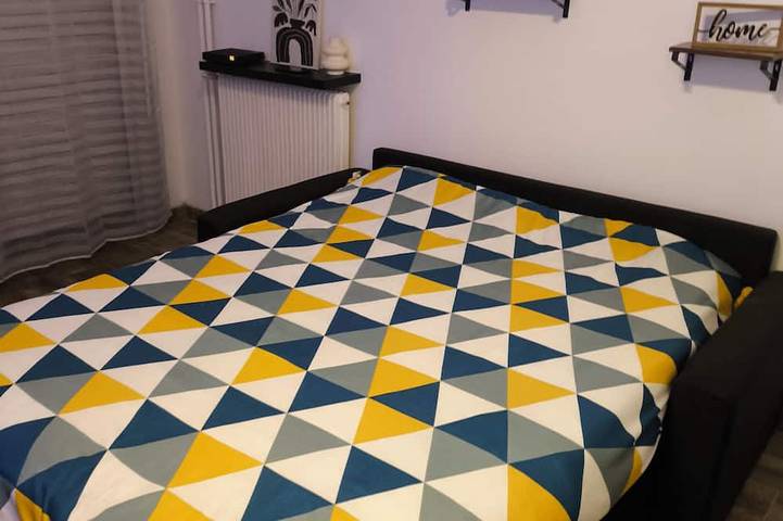 Entire apartment, Home2Sea - Studio Cabin, Pool, Garden, 2 Adults + 3 Children in Vallauris, Mediterranean Coast (France)