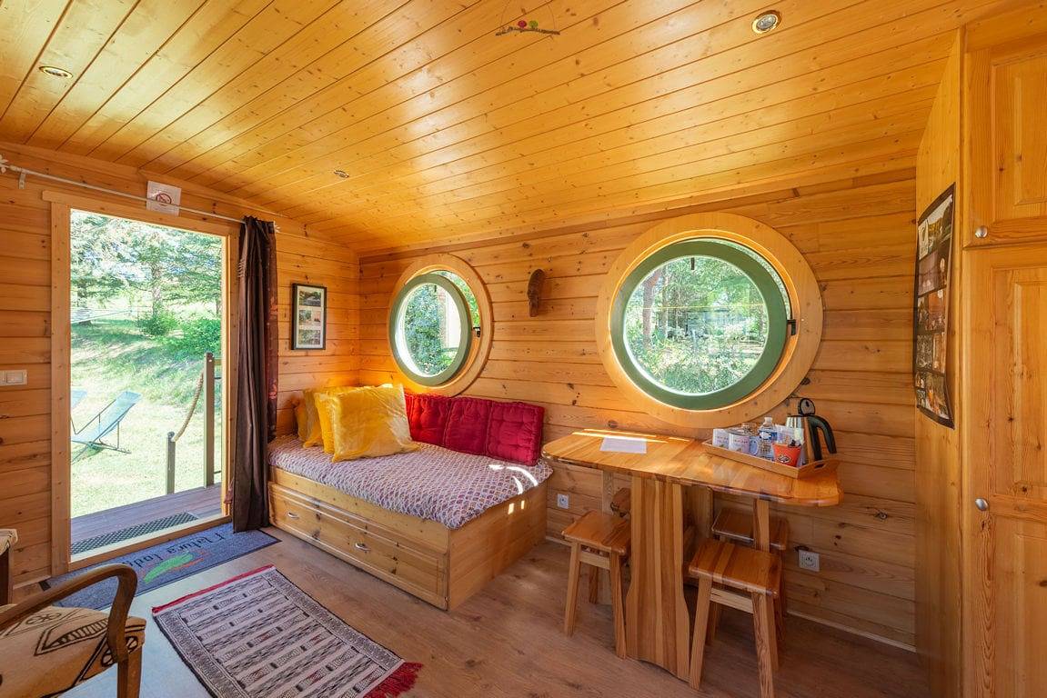 Natura Lodge - Ardèche détente - Roulotte 2/4 in Barjac, Région d'Alès