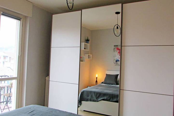 Entire apartment, Vinhome -Your WINEderful stay in Alba. Apartment in the center of Alba in Alba, Langhe