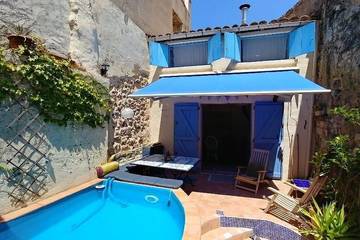 Gîte pour 4 personnes, avec terrasse à Pouzolles