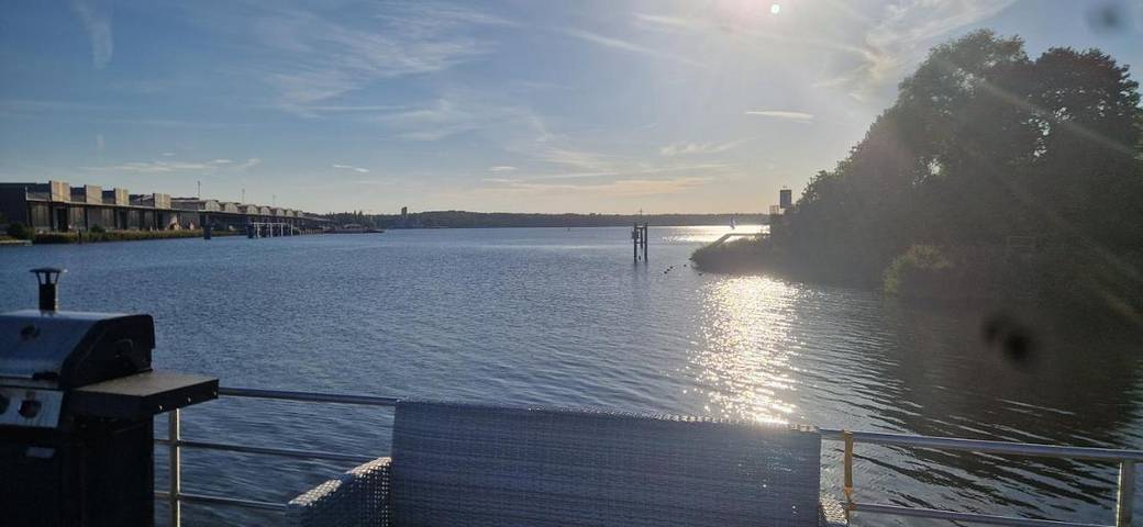 Boot für 4 Personen, mit Terrasse und Ausblick