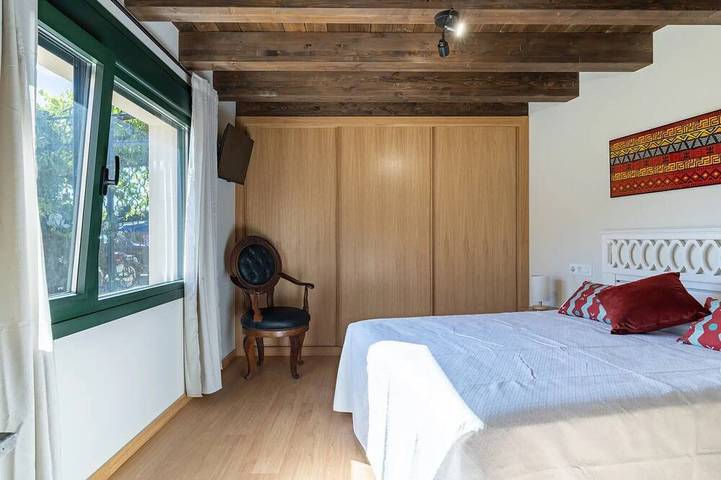 Location de vacances pour 6 personnes, avec piscine et jardin à Leiro - 4