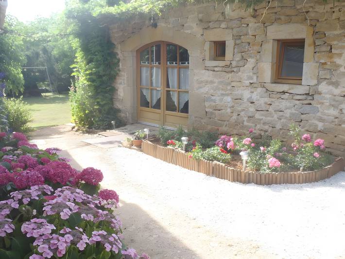 Gîte pour 4 personnes, avec Jardin dans Parc Naturel Régional des Causses du Quercy - 2