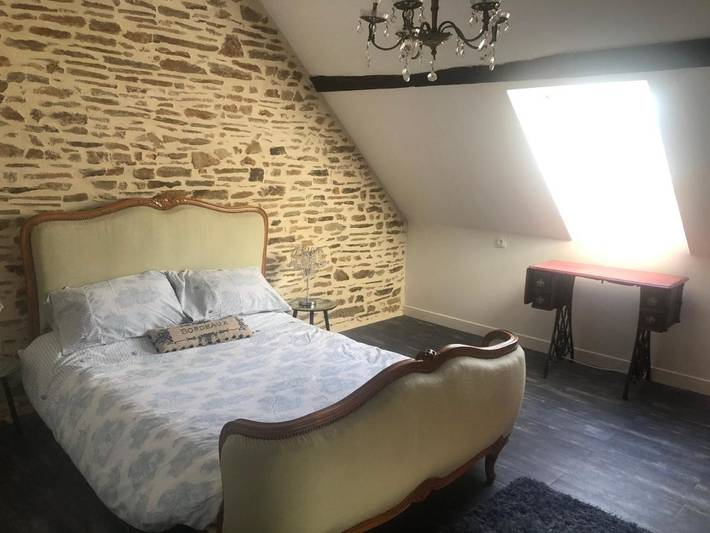 Gîte pour 6 personnes, avec Terrasse et Jardin ainsi que Vue sur le lac et Vue à Fougerolles-du-Plessis