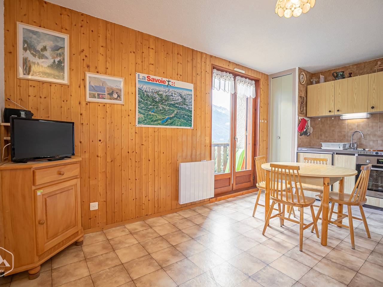 Entire apartment, 2-room apartment with parking and pets allowed in Aussois in Aussois, Saint-Jean-de-Maurienne region
