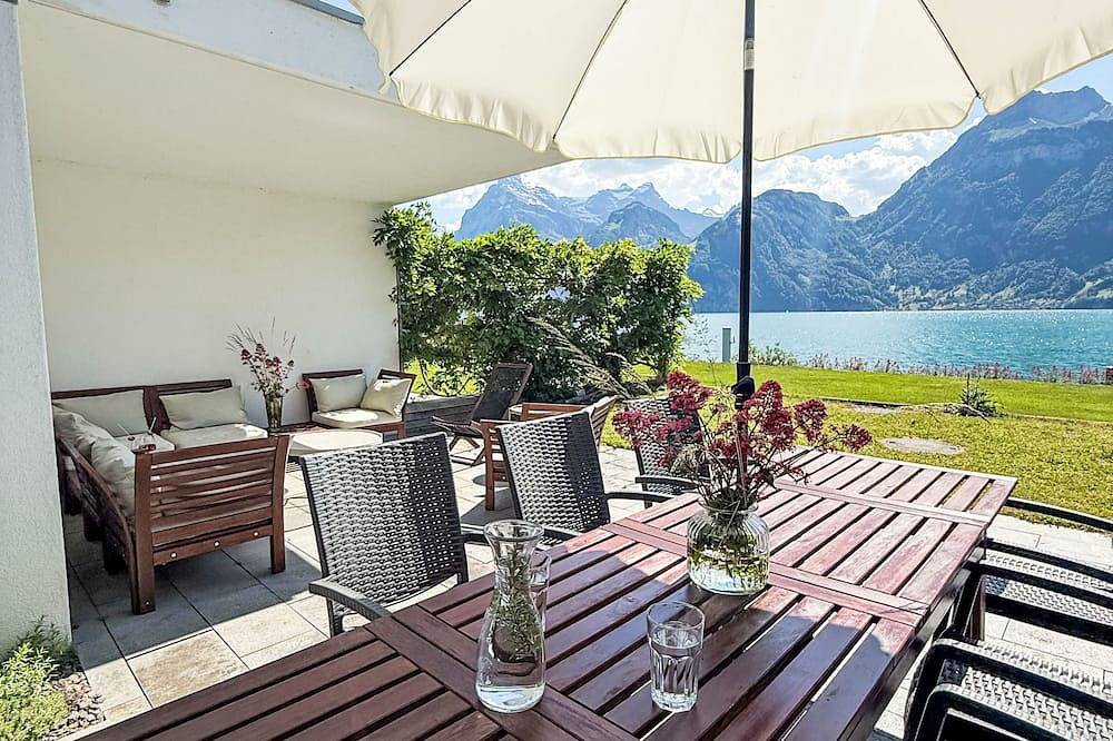 Villa am See in Vierwaldstättersee (UR), Vierwaldstättersee
