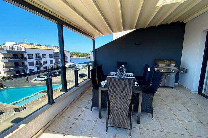 Appartamento vacanze per 8 persone, con piscina e balcone, con animali domestici - 1