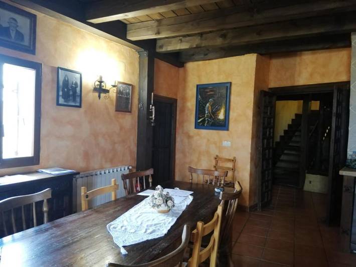Apartamento para 10 personas, con Terraza además de Jardín y Vistas en La Moraña