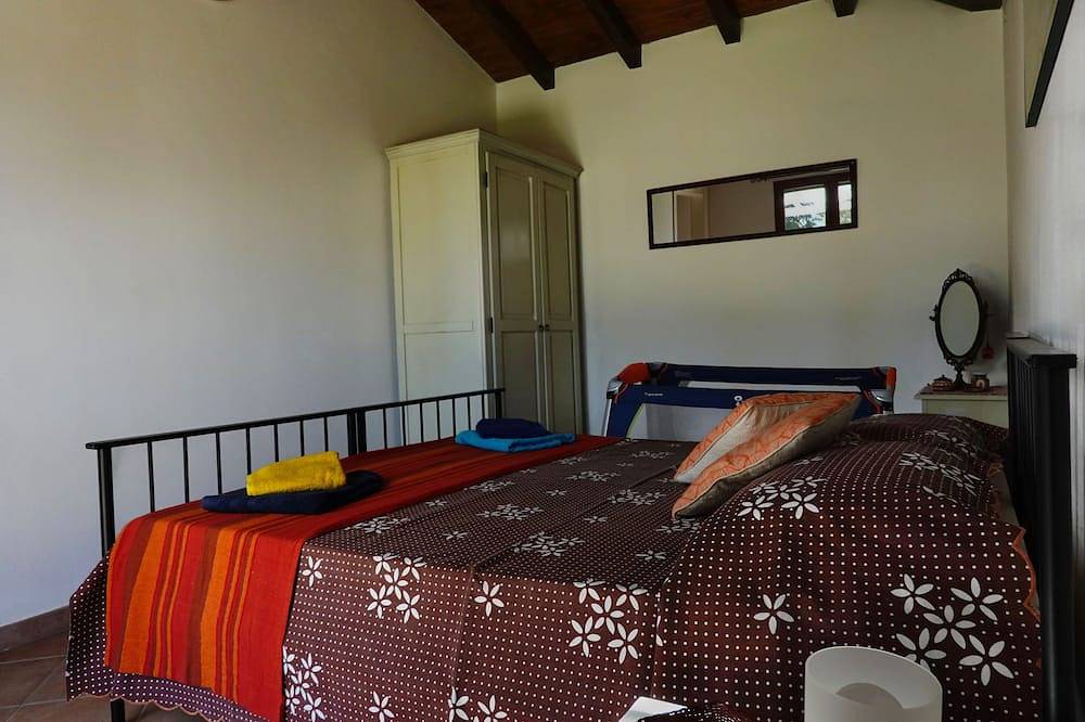 \"Orgullo y prejuicio\" - Residencias Gattopardu in Masone Pardu, Castiadas