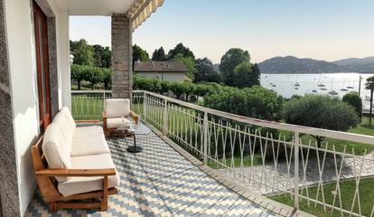 Villa Con Piscina per 8 Persone in Ranco, Lago Maggiore (Lombardia), Foto 1
