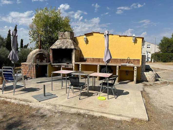 Chalet para 21 personas, con piscina y jardín en Las Vegas (Madrid) - 3