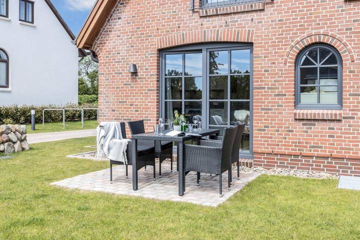 Ganze Wohnung, Appartement im Haus Strandgut mit 3 Zimmern auf ca. 80 m², für max. 4 Personen. in Wenningstedt, Sylt