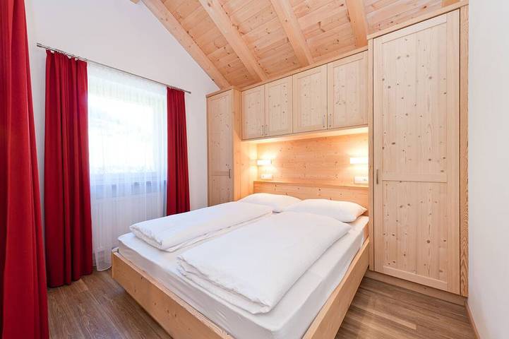 Gîte pour 2 personnes, avec Balcon et Jacuzzi ainsi que Jardin et Sauna dans St. Magdalena (Gsies)