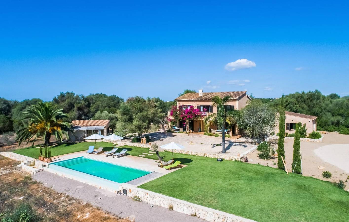 Sea View Apartment with Pool, Terrace & Grill - Close to Ses Salines in Ses Salines, South Majorca