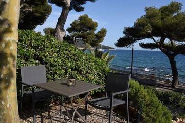 Gîte pour 5 personnes, avec jardin dans Plage de Gigaro