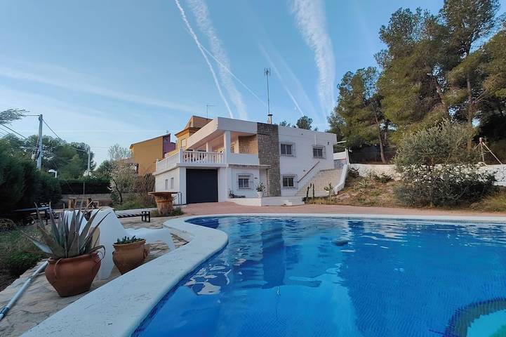 Holiday home for 12 people, with balcony - 1