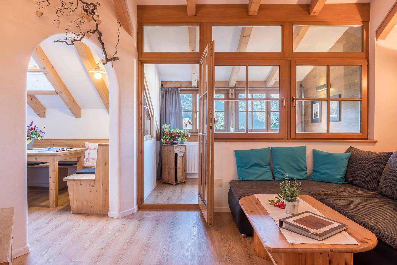 Ganze Wohnung, Lotschenhof Ferienwohnung Margerite mit Bergblick, Garten und Wlan in Truden im Naturpark, Südtirol