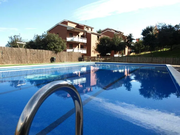 Apartmenthotel für 3 Personen, mit Pool und Garten sowie Ausblick - 1