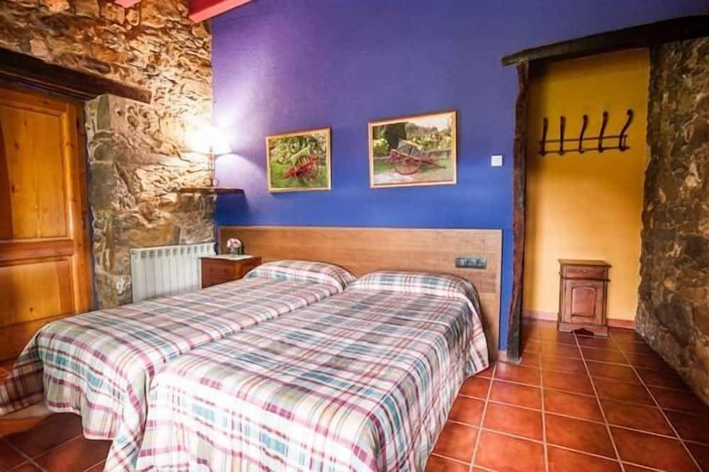 Casa rural con jardín privado, barbacoa y wifi en el prepirineo catalán in Santa María de Besora, Pirineo Catalan
