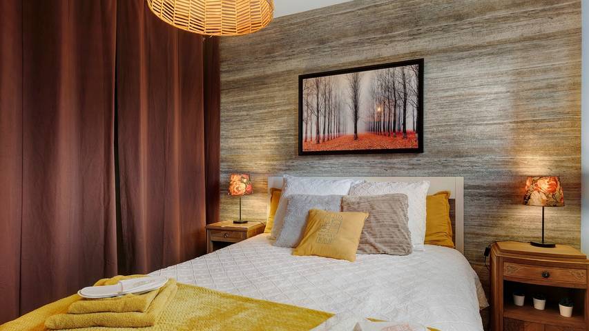 Chambre calme avec petit déjeuner, terrasse privée, jardin et Wi-Fi à Gévezé in Gévezé, Région de Rennes