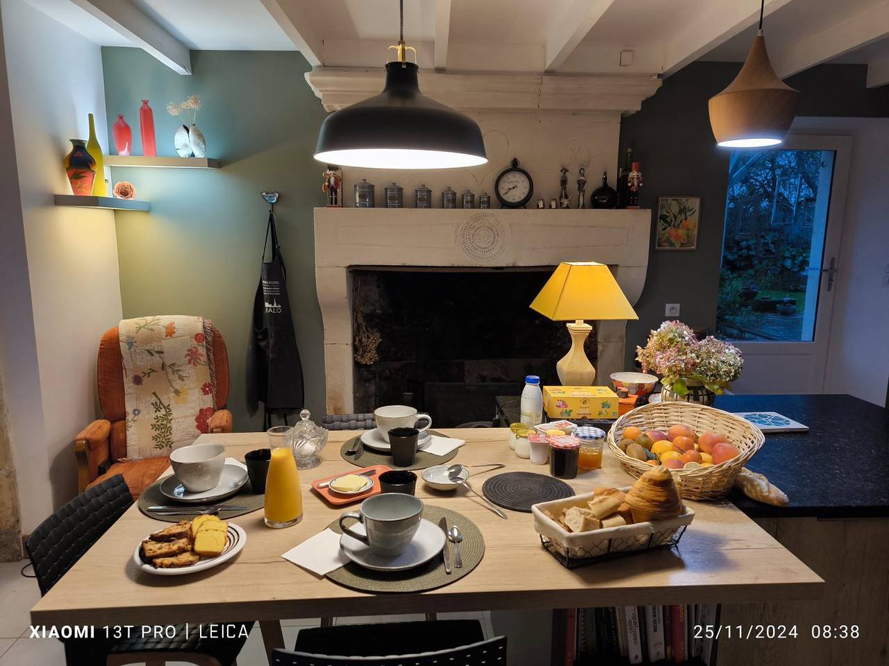 Chambre d'hôtes Autour du Puits Entre Saintes et Royan - Suite en duplex (chambre familiale) in Varzay, Région de Saintes