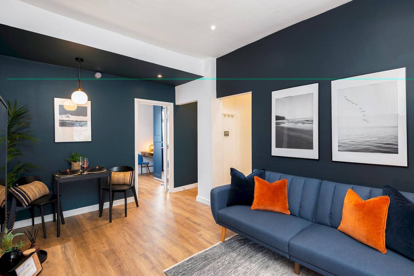 Entire apartment, Crescent Apartments in Newport in Newport (Gwent), South-Wales